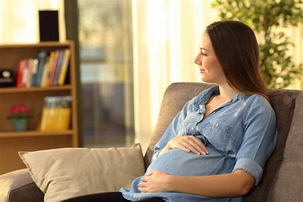 تفسير حلم الحمل للعزباء في الشهر التاسع